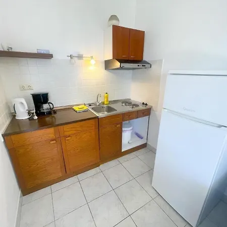 Apartment In Dramalj Mit Terrasse Und Meerblick *